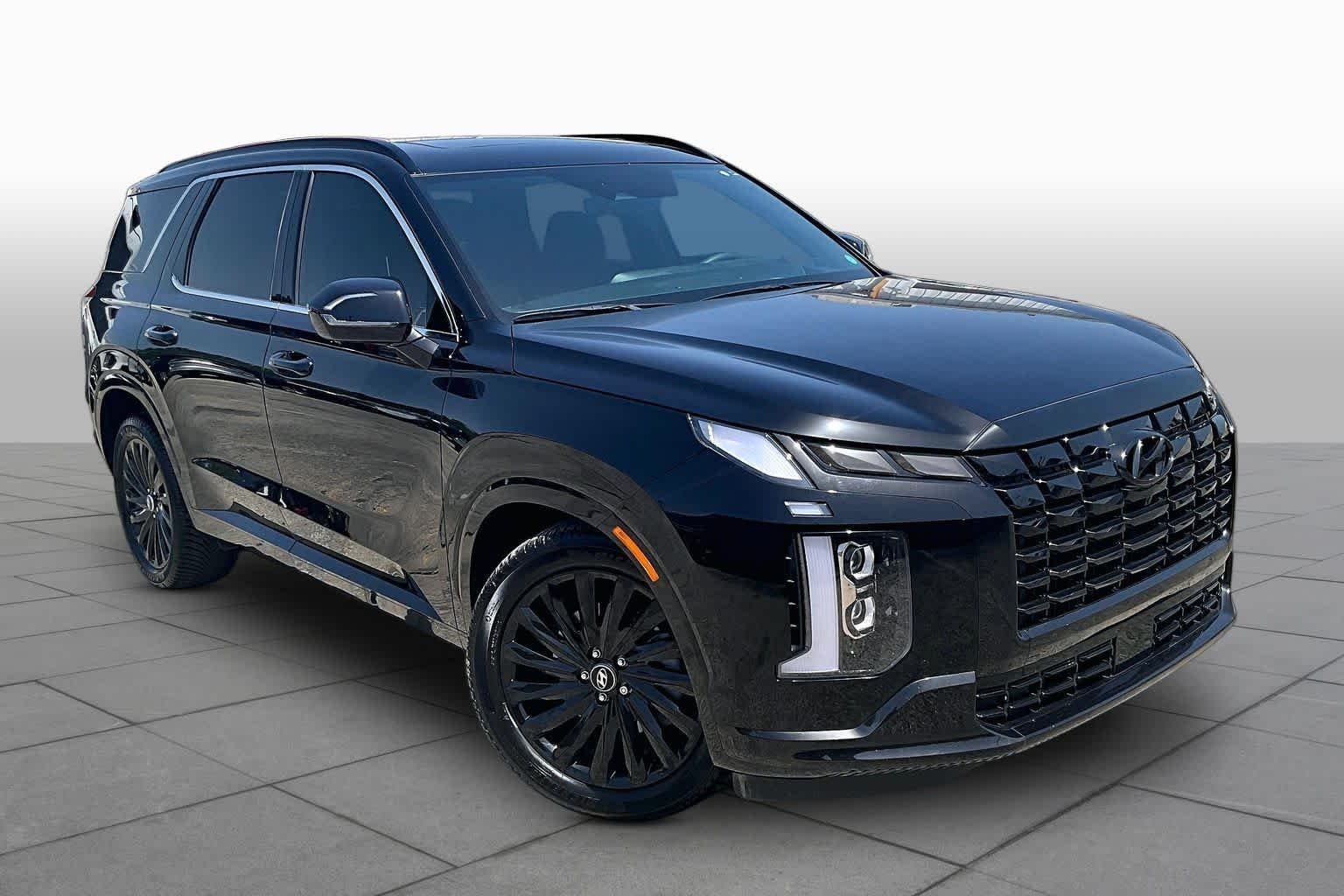 Certified Used 2025 Abyss Black Pearl Hyundai Calligraphy Night Edition image 3