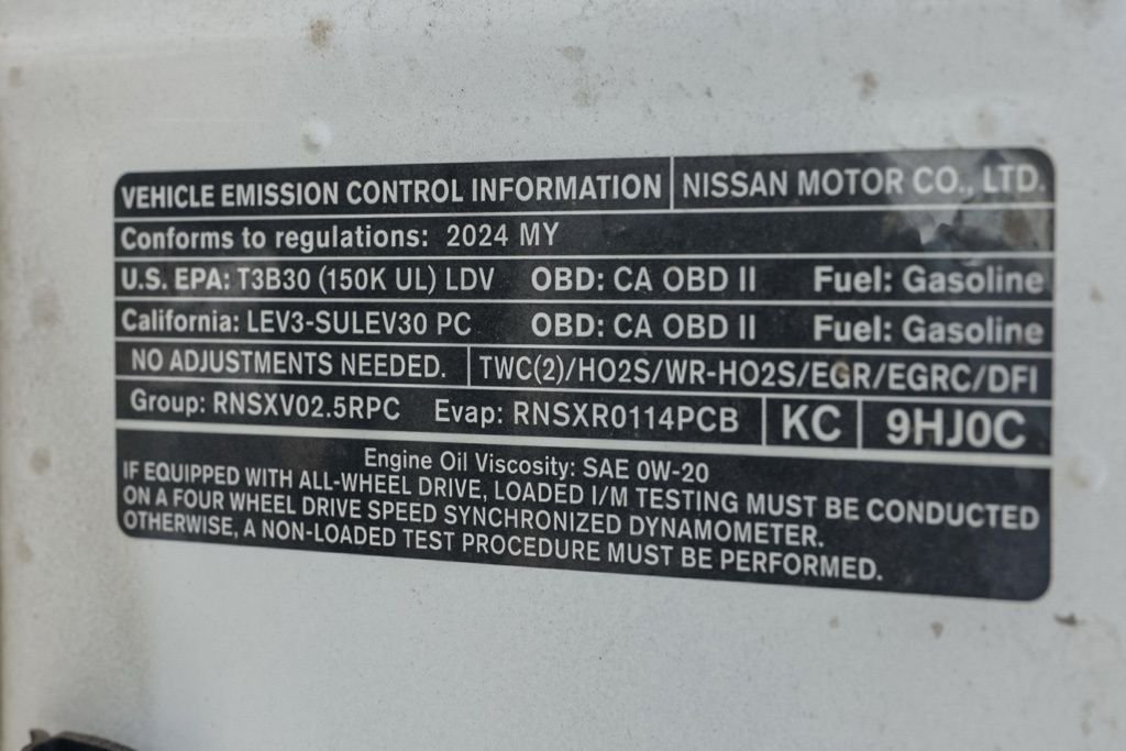 Used 2024 White Nissan 2.5 SR image 37