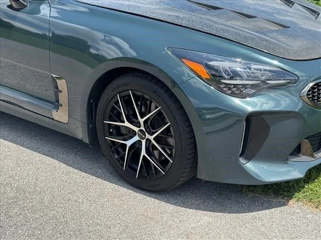 Used 2022 Green Kia GT-Line image 10
