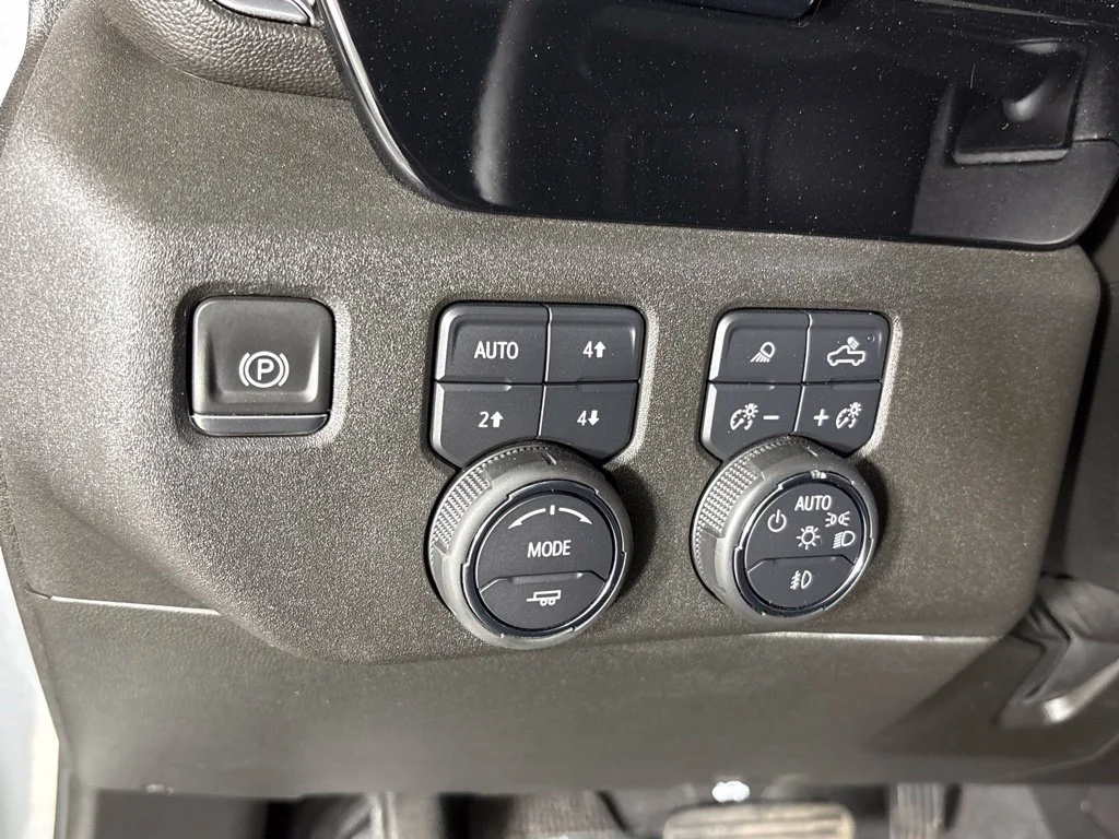 Used 2024 Gray Chevrolet High Country image 45