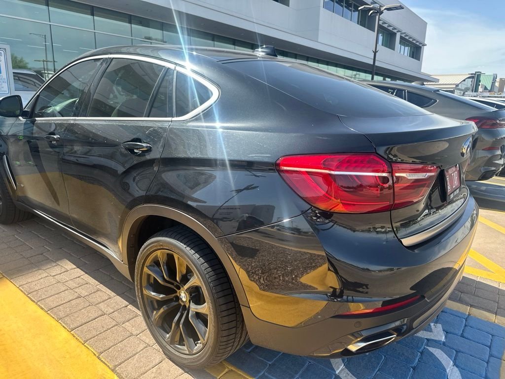 Used 2018 Black Sapphire Metallic BMW xDrive35i image 3