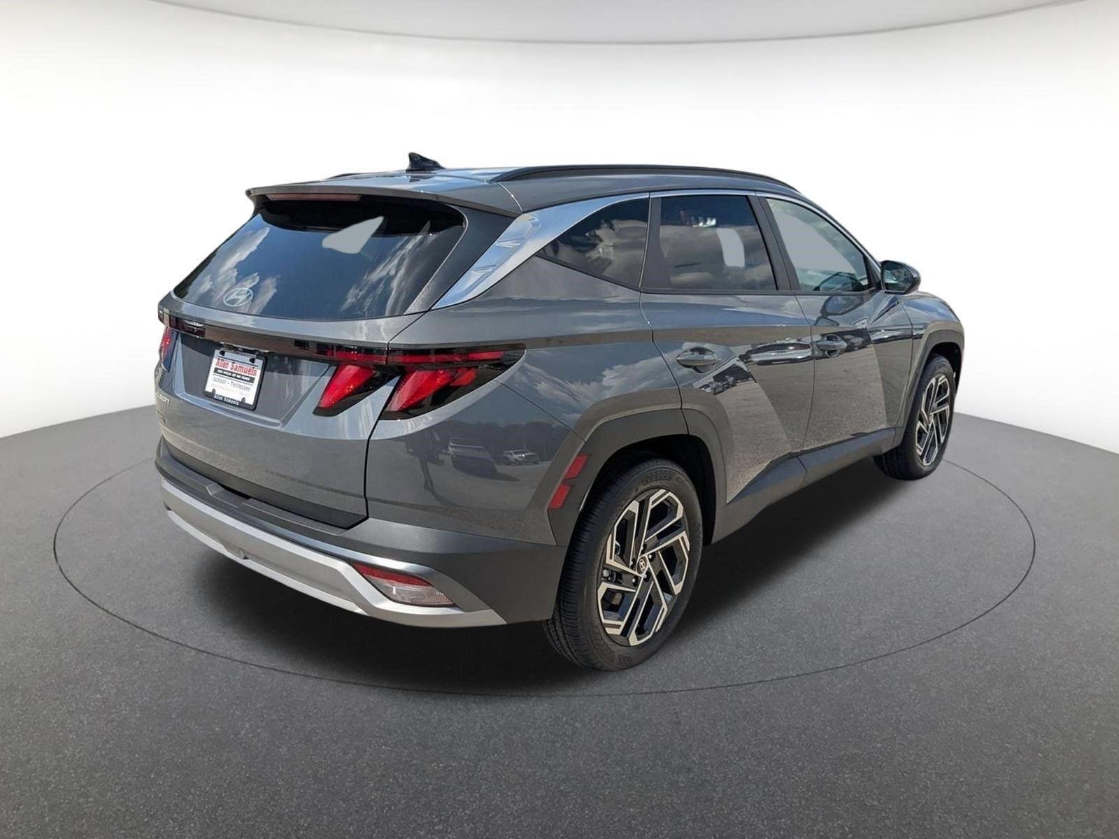 New 2026 ECOTRONIC GRAY HYUNDAI SEL FWD image 4
