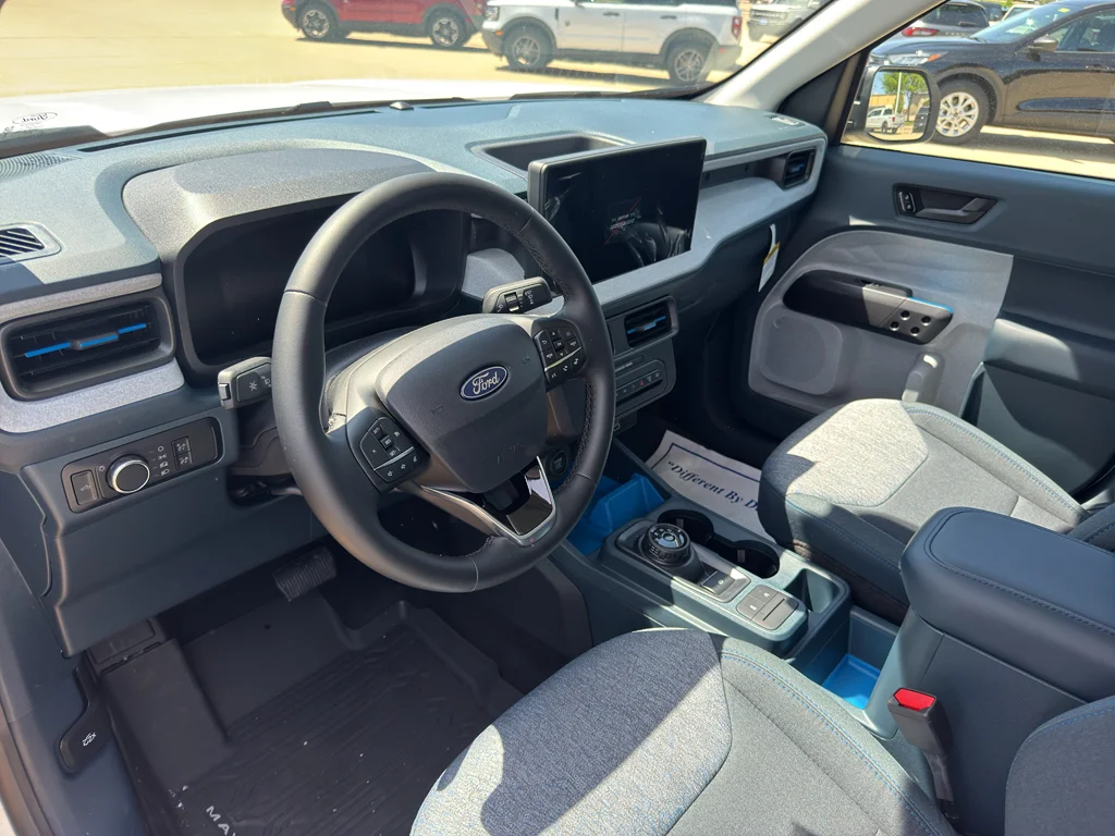 2026 Ford Maverick XLT - Photo 6