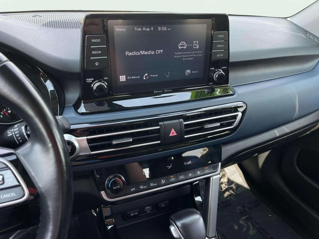 Used 2023 Starbright Yellow/Black Roof Kia S image 9
