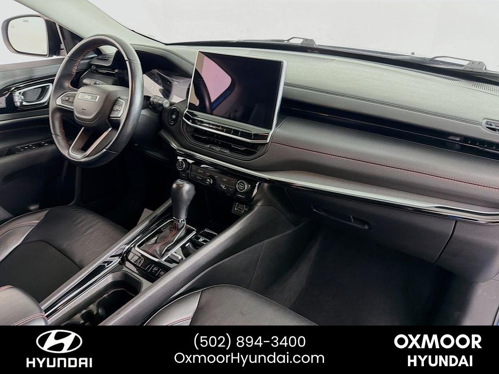 Used 2022 Laser Blue Pearlcoat Jeep Trailhawk image 28