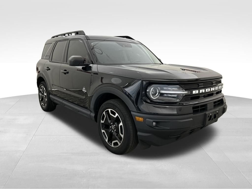 Used 2023 Black Ford Outer Banks image 8