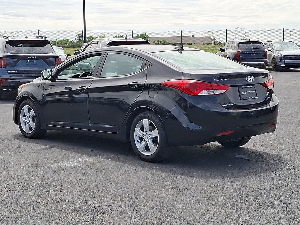 Used 2011 Black Hyundai GLS image 4