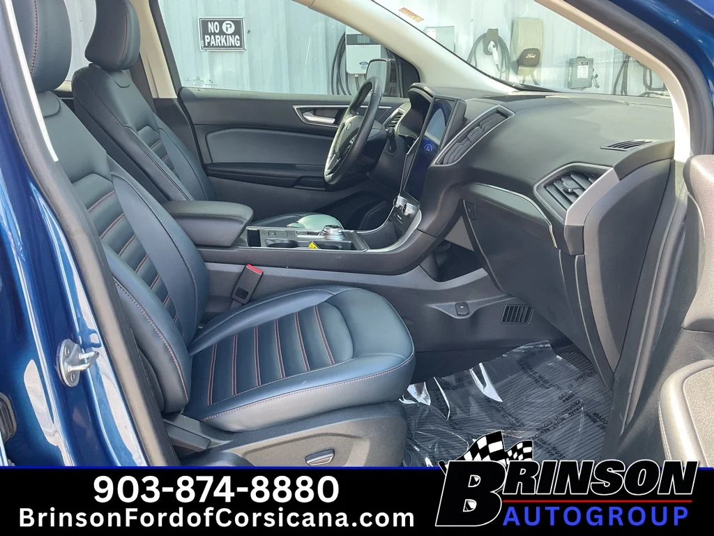 Used 2022 Atlas Blue Metallic Ford SEL image 23