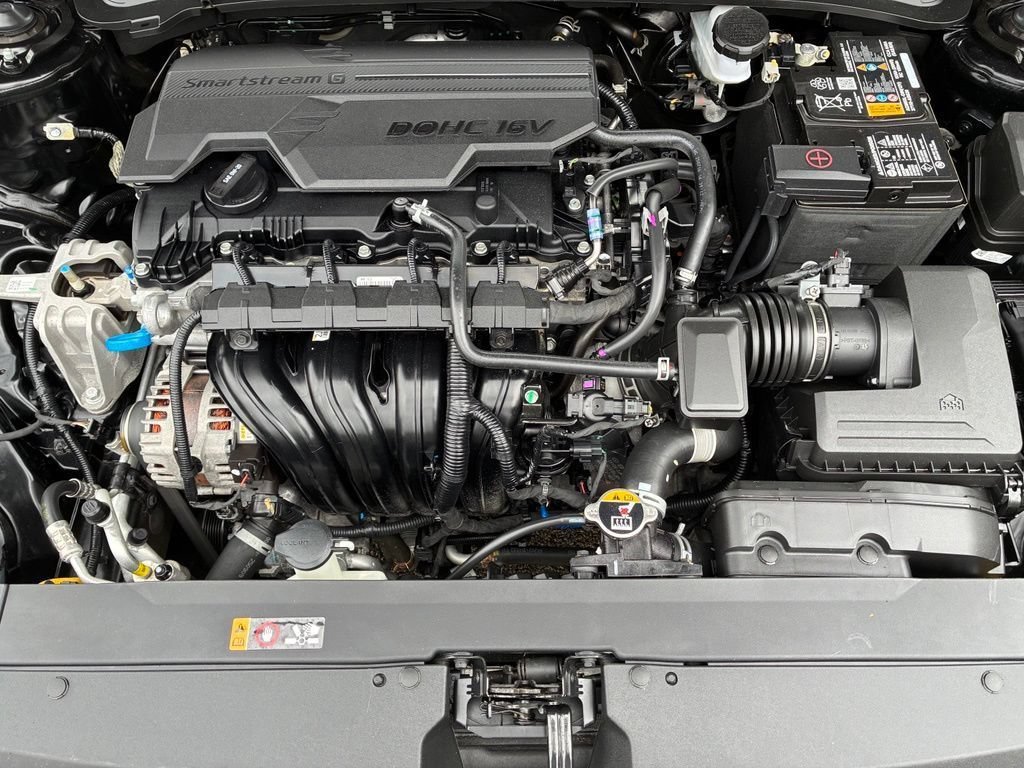 Used 2026 Black Kia LXS image 35