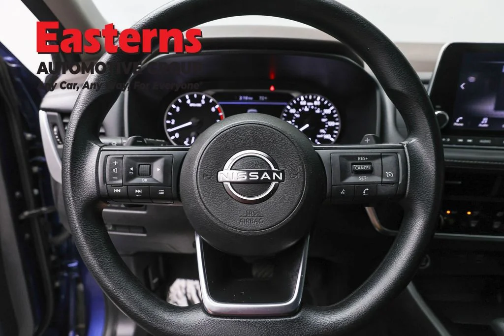 Used 2023 Blue Nissan S image 10