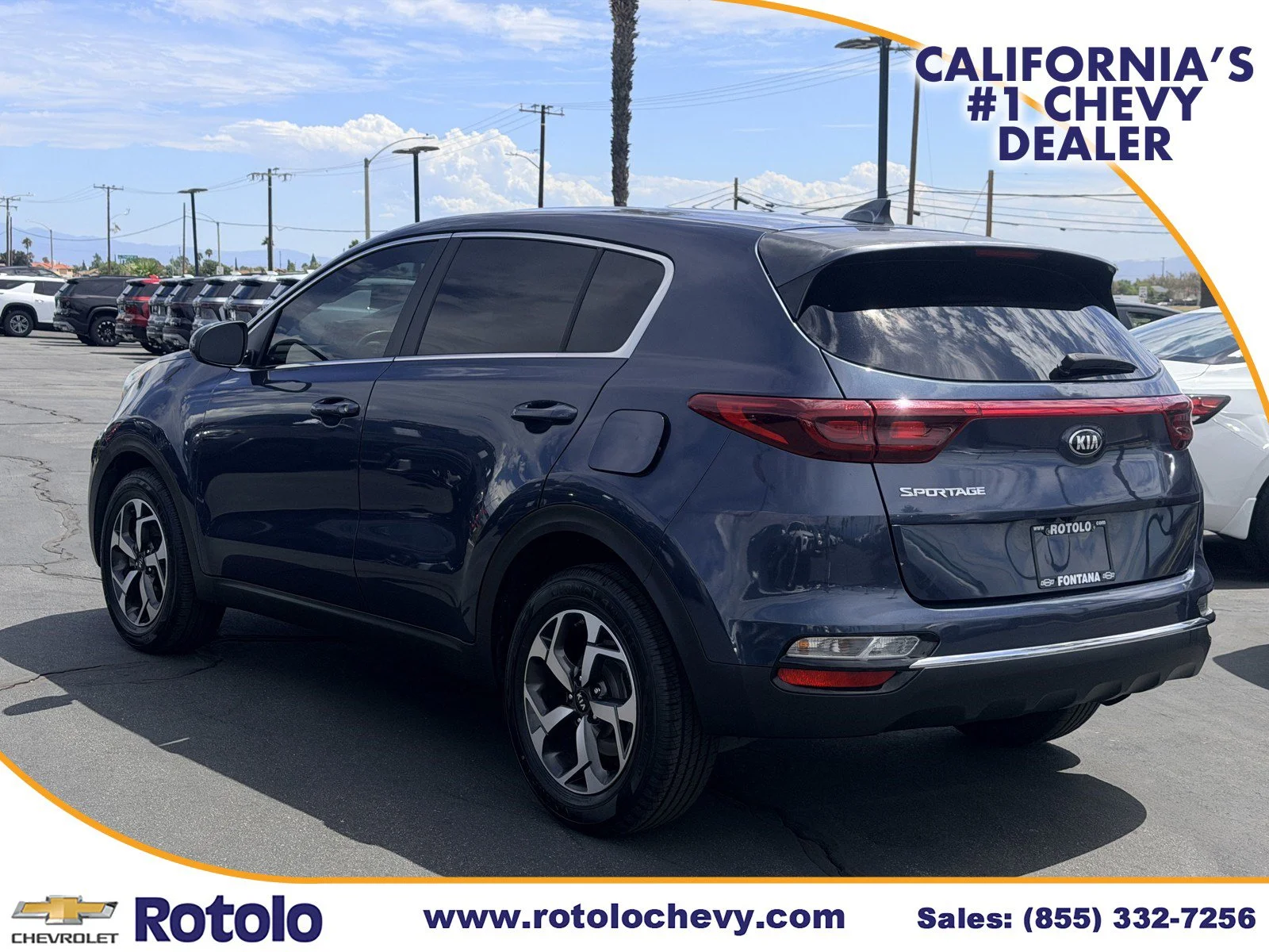 Used 2021 Pacific Blue Kia LX image 4