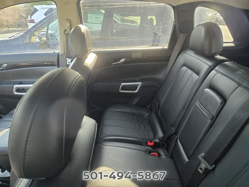 Used 2014 Silver Ice Metallic CHEVROLET LTZ image 9