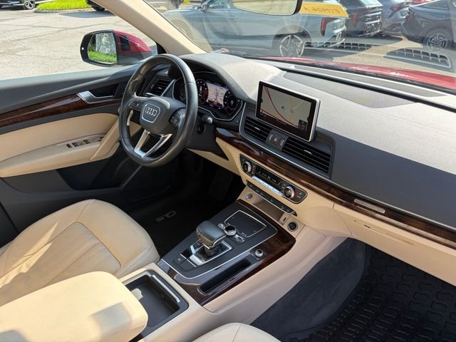 Used 2018 Matador Red Metallic Audi 2.0T image 4