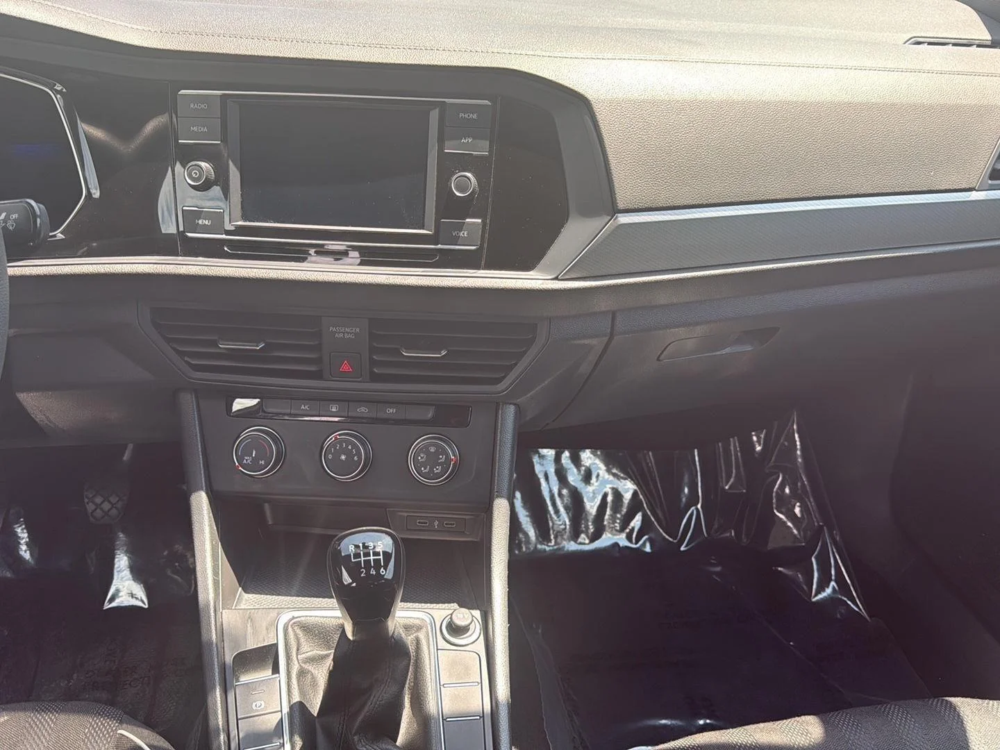 Certified Used 2022 Pure White Volkswagen Sport image 13