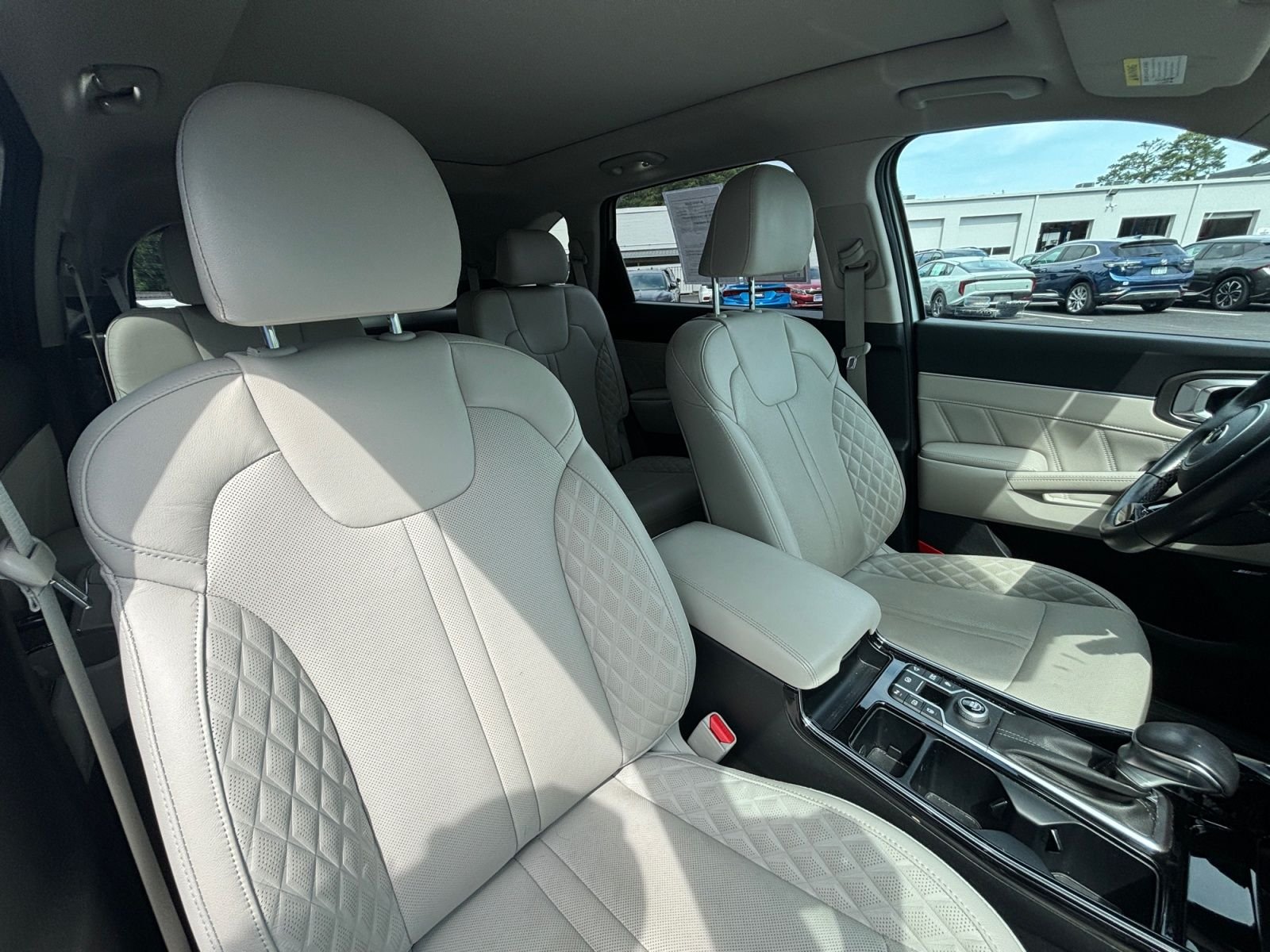 Used 2021 Silver Kia SX-Prestige image 16