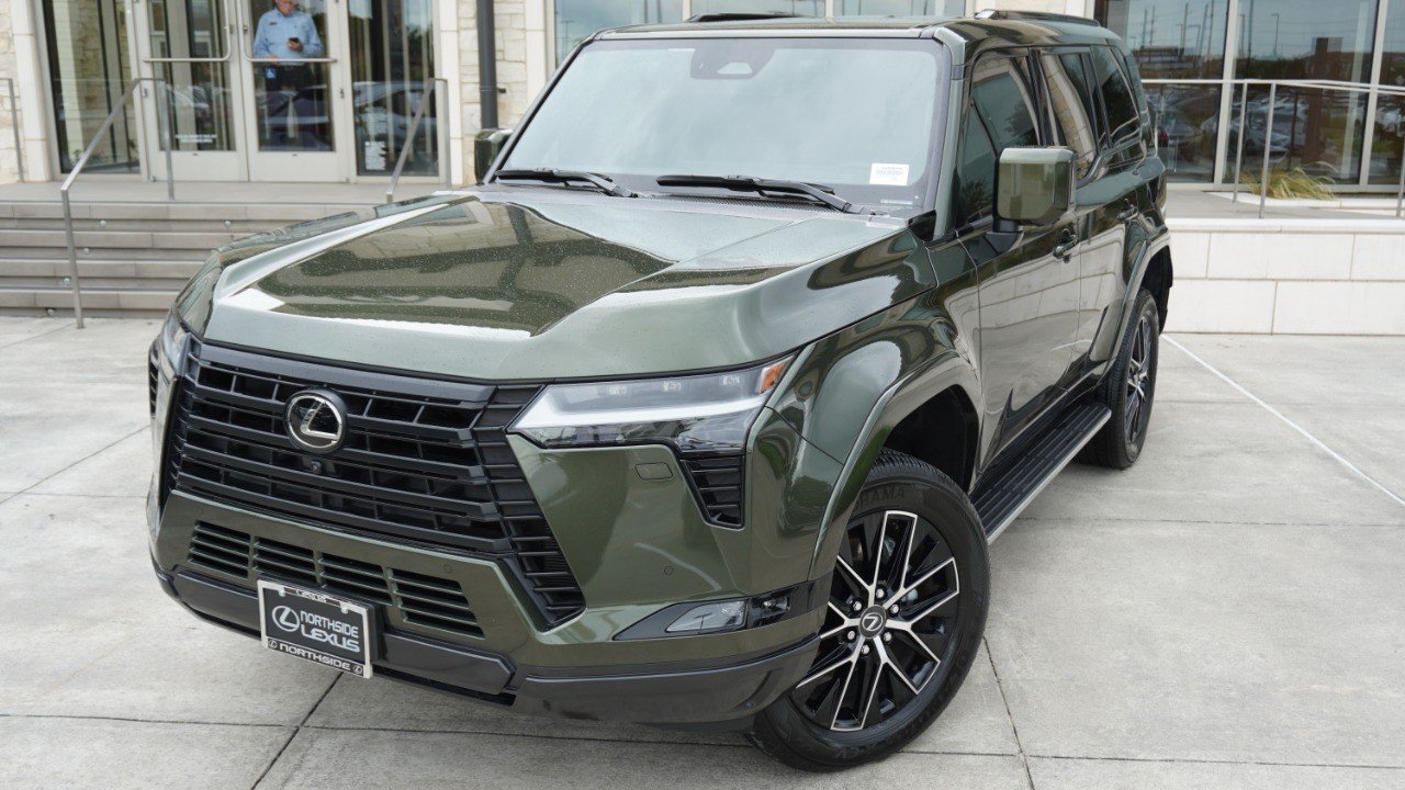 2025 Lexus GX 460 550 Premium's photo