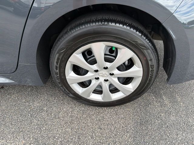 Used 2025  Toyota LE image 6