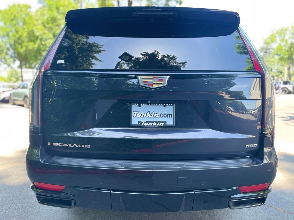 Used 2022 Black Cadillac Sport Platinum image 5