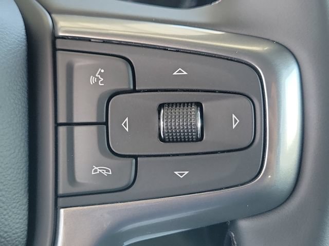 New 2026 Summit White Chevrolet LT image 9
