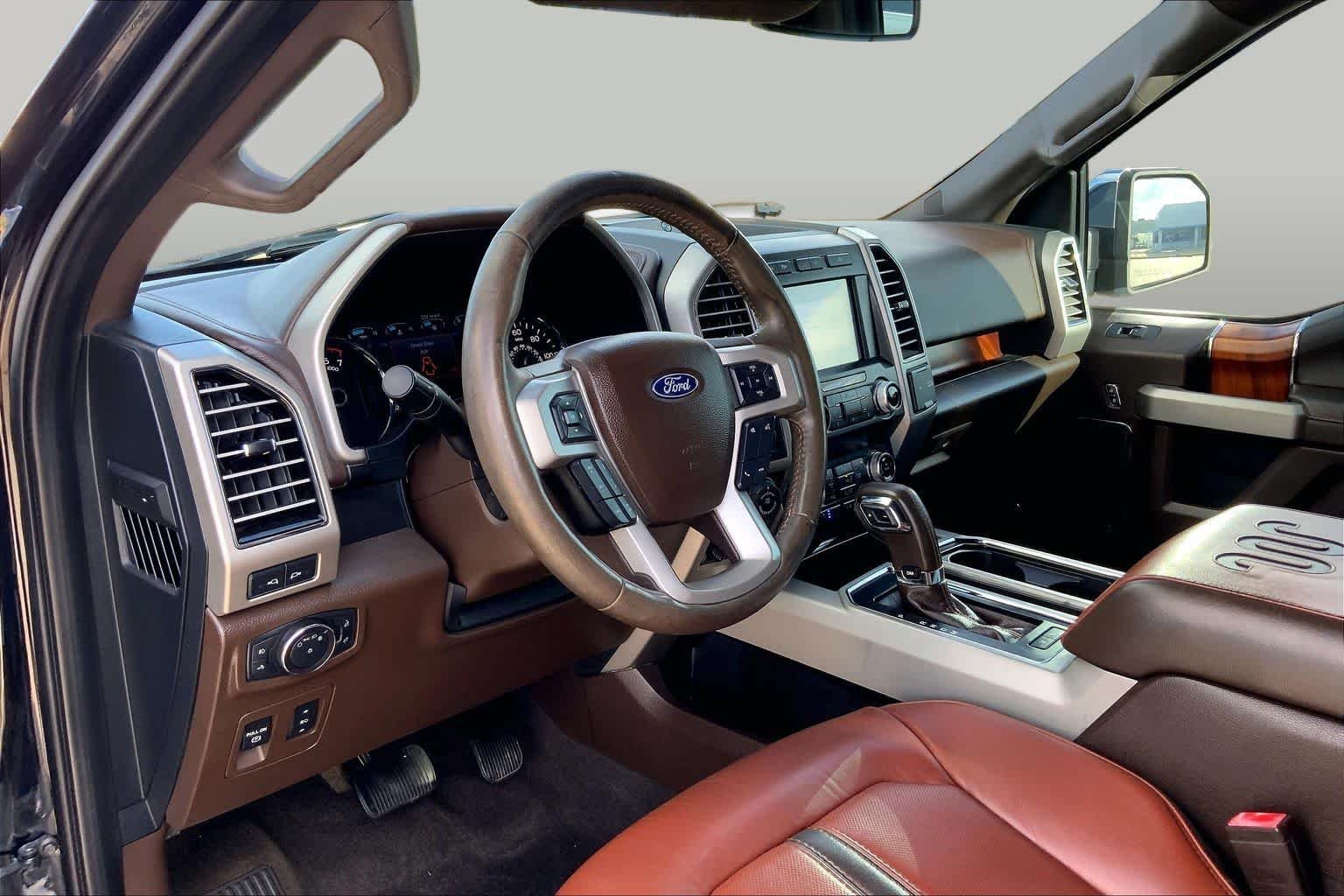 Used 2019 Agate Black Metallic Ford King Ranch image 18