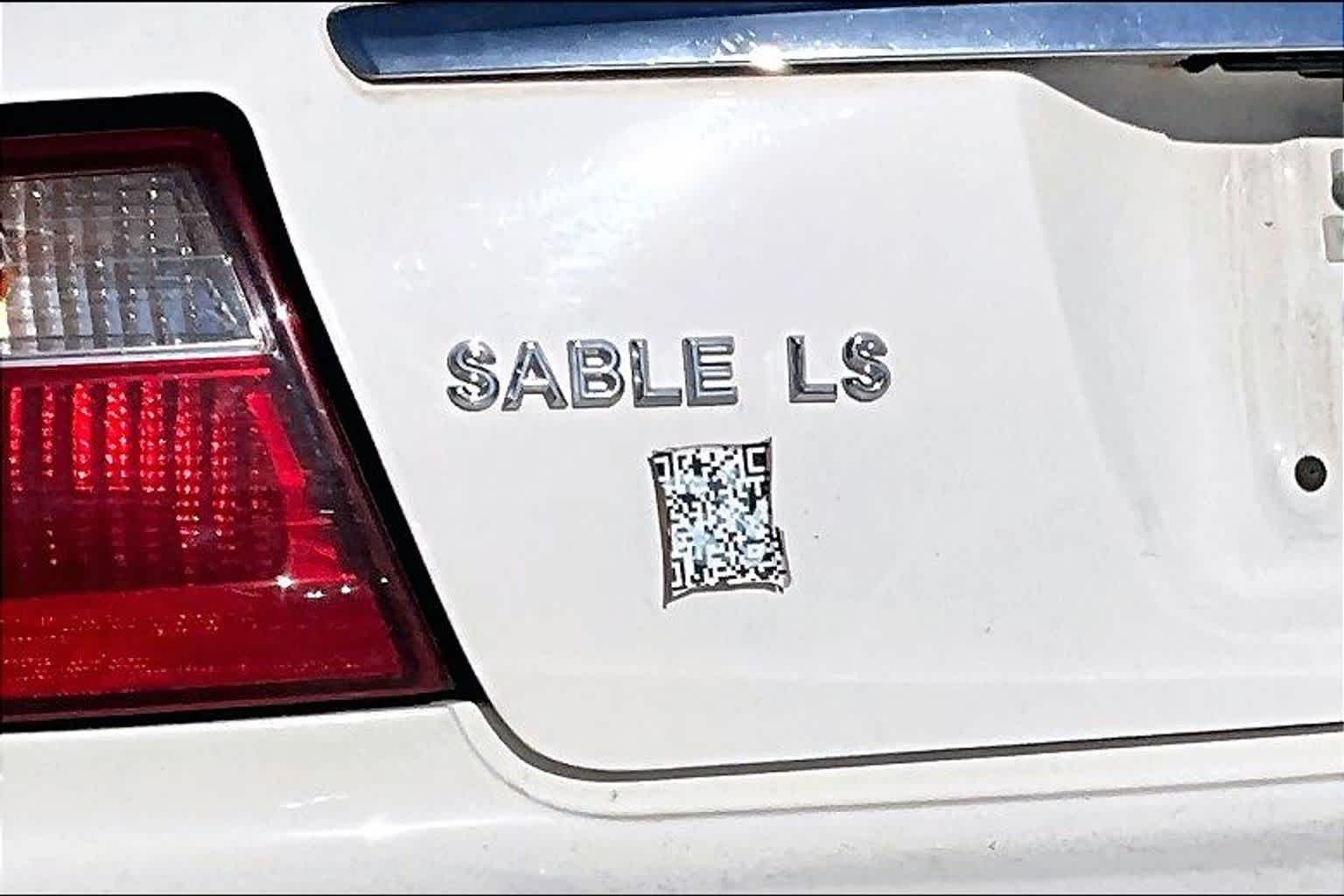 Used 2005 Vibrant White Mercury LS image 28