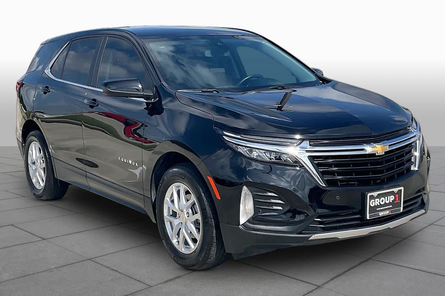 Used 2022 Mosaic Black Metallic Chevrolet LT image 3