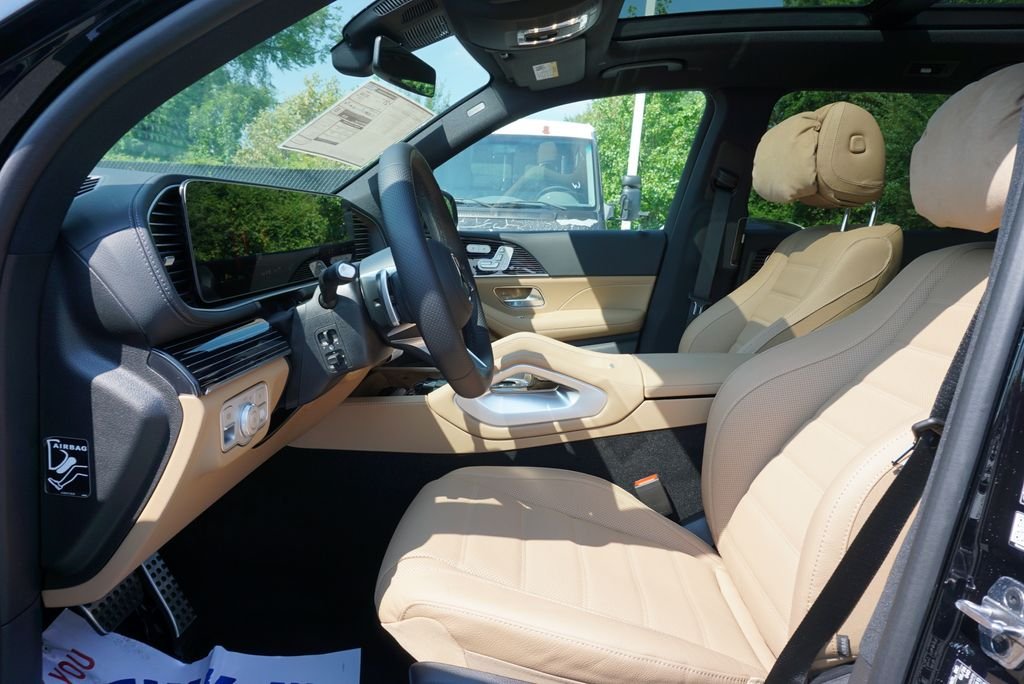 New 2026 Black Mercedes-Benz GLS 450 image 11