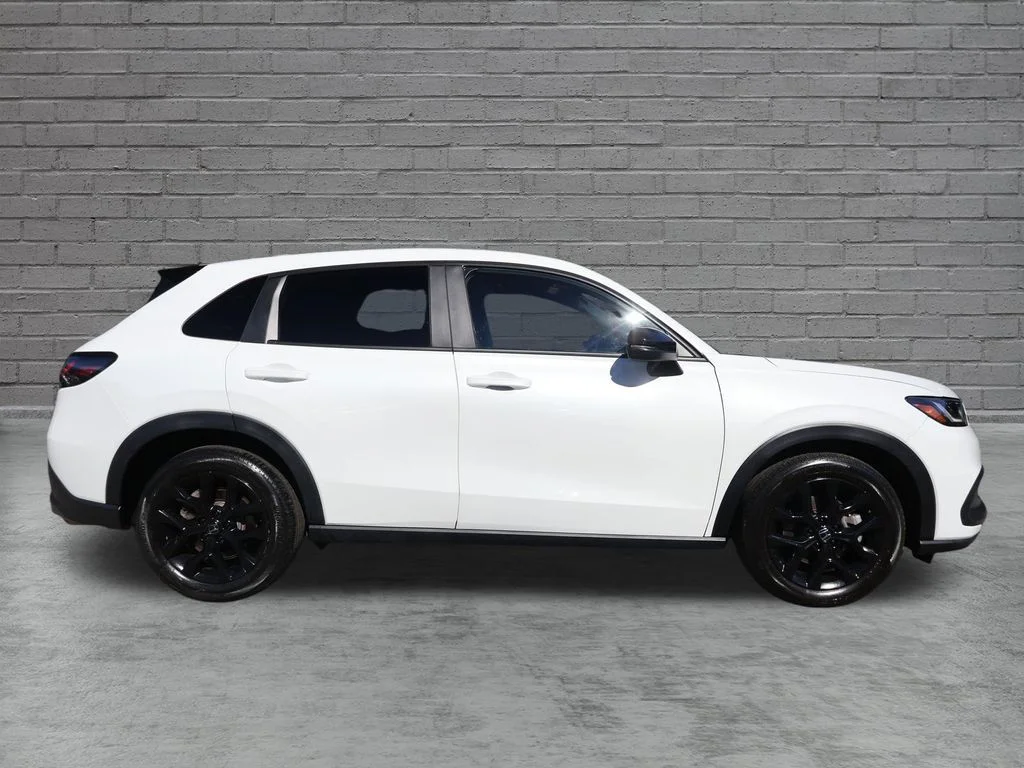 Used 2023 Platinum White Pearl Honda Sport image 8
