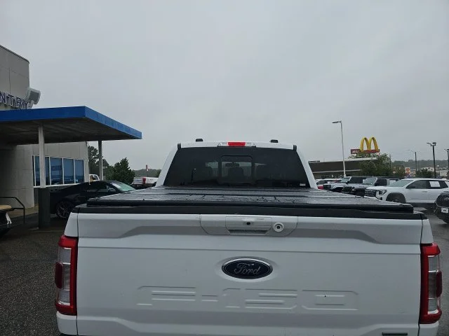 Used 2022 White Ford Lariat image 6