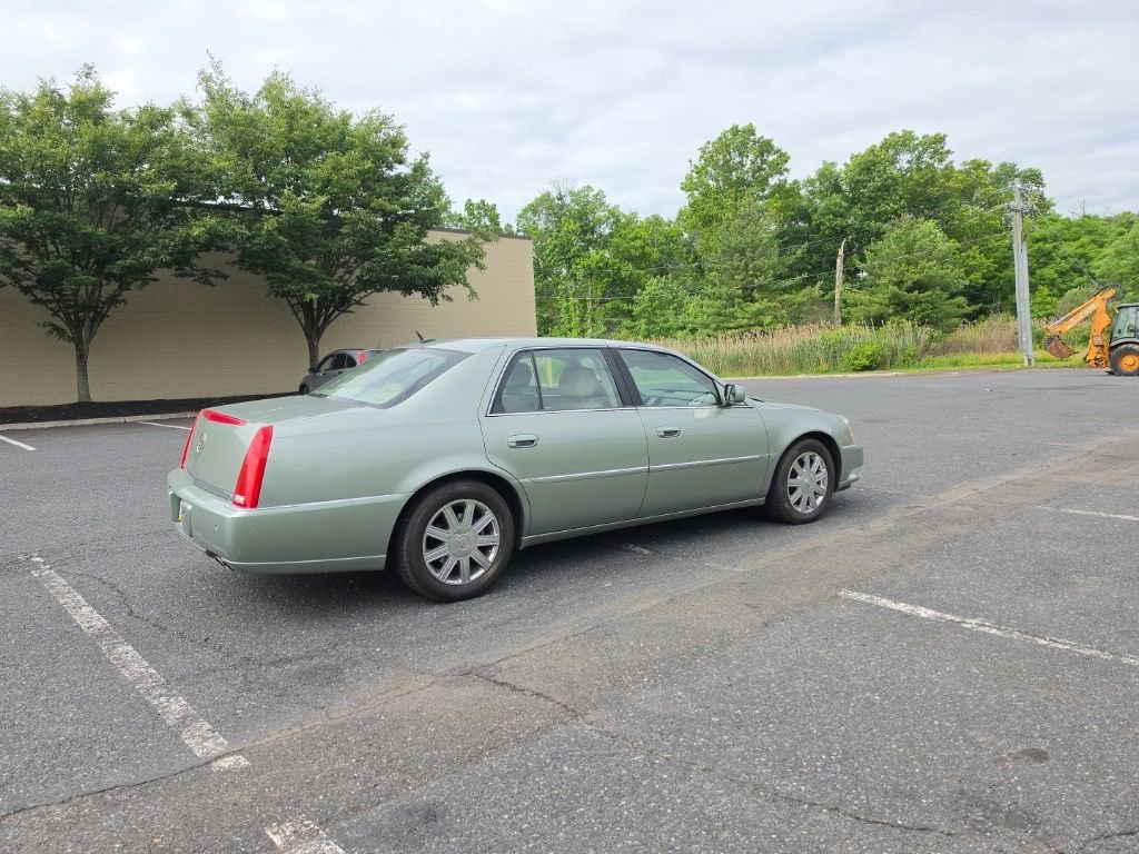 Used 2006 Green Silk Cadillac w/1SD image 5