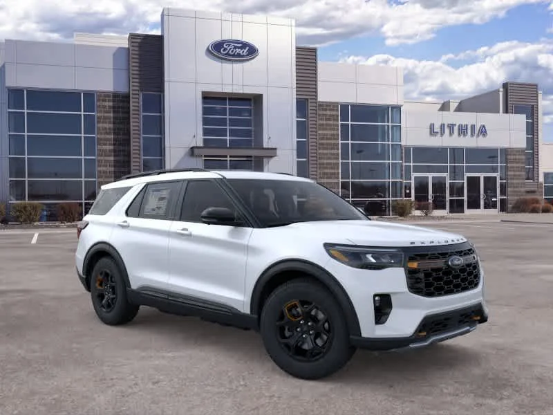 New 2026 Star White Metallic Tri-Coat Ford Tremor® image 7