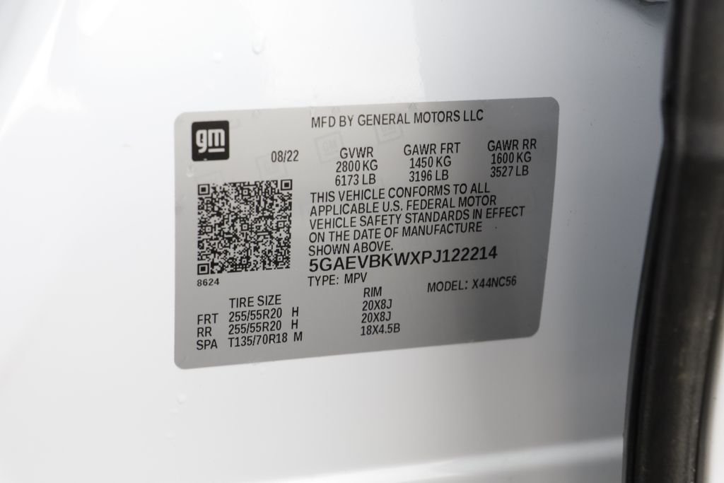 Used 2023 Summit White Buick Premium Group image 26