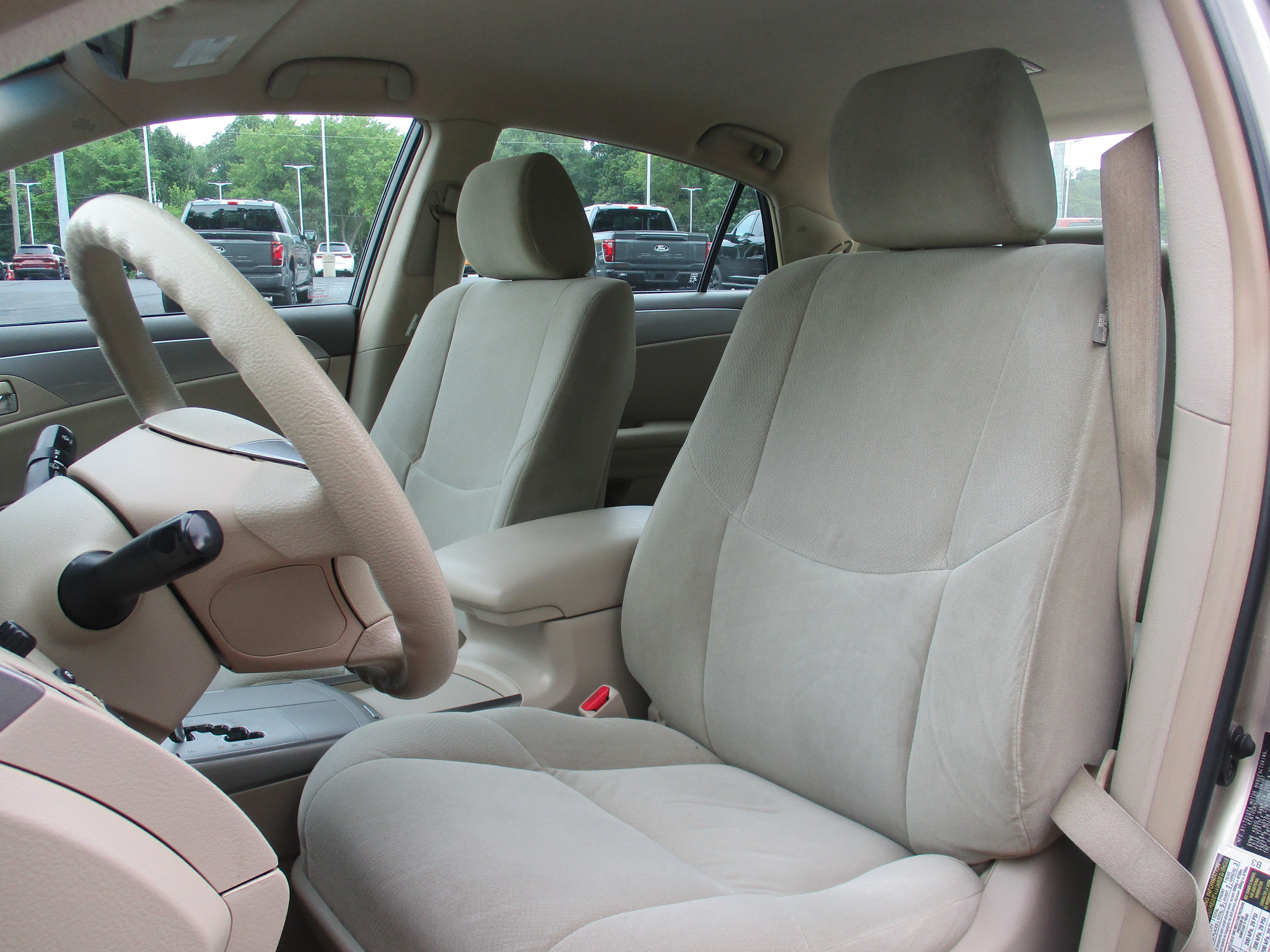 Used 2007 Beige Toyota  image 27