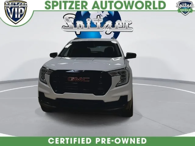 Used 2024 White GMC SLE image 6