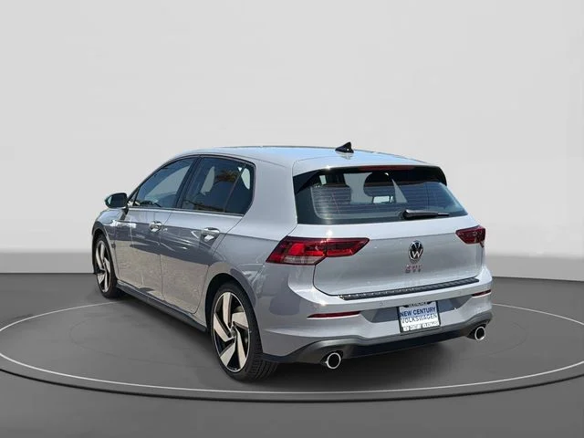 2026 Volkswagen Golf GTI photo 4