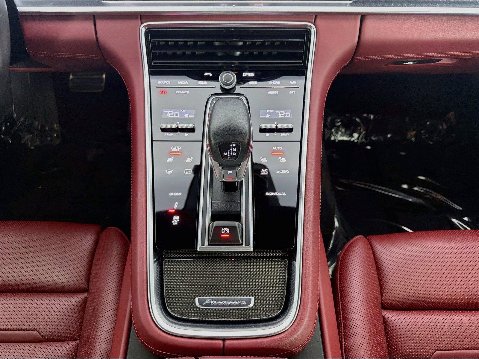 Used 2018 Jet Black Metallic Porsche Turbo image 20