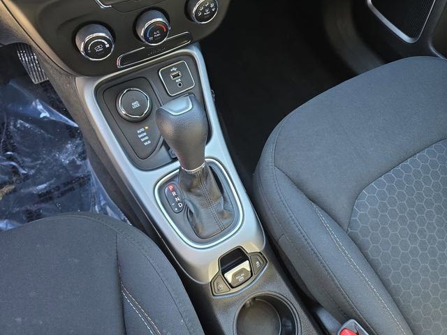 Used 2018 Gray Jeep Sport image 26