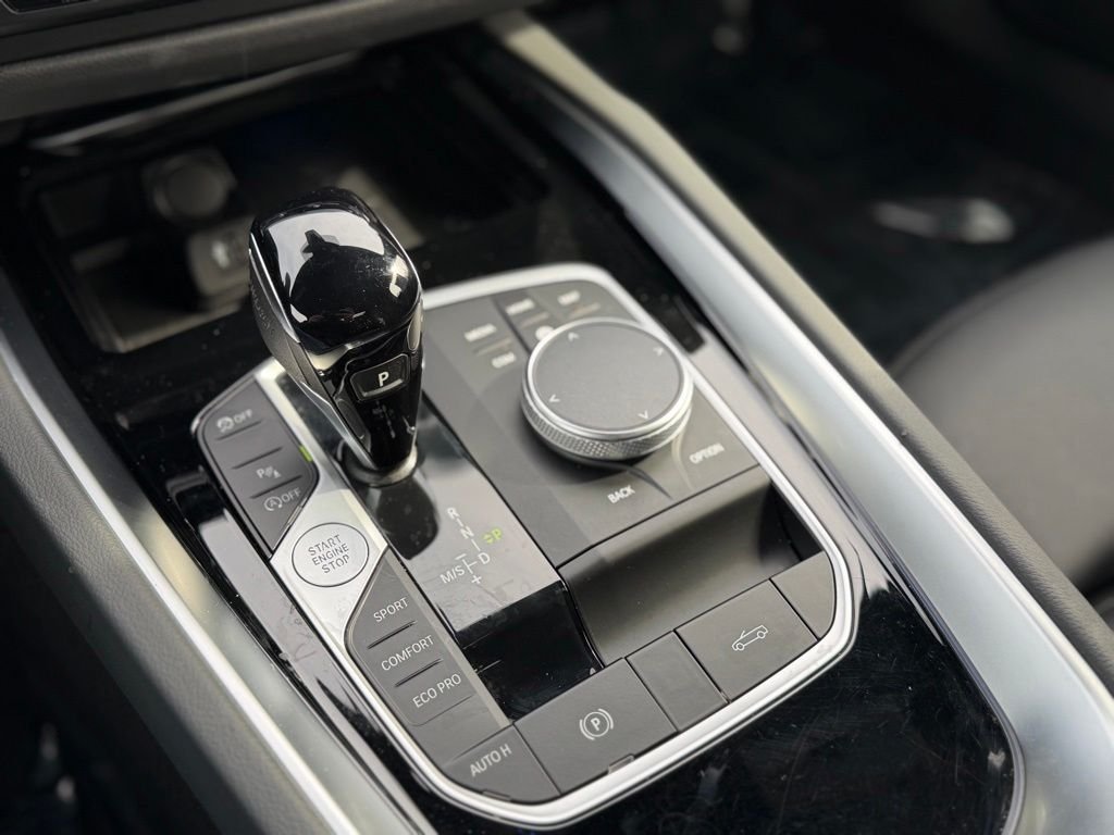 Used 2026 Black BMW sDrive30i image 15