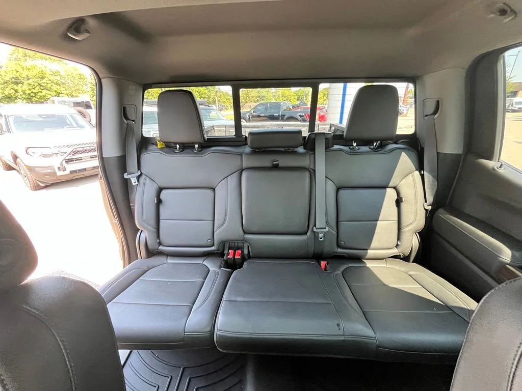 Used 2022 Black Chevrolet RST image 14