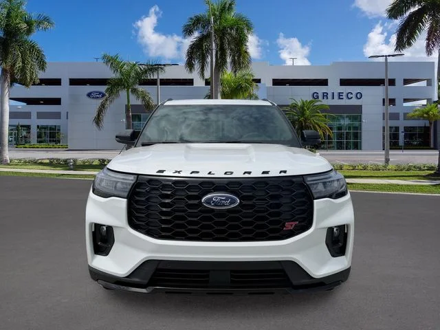 New 2026 Star White Metallic Tri-Coat Ford ST image 2