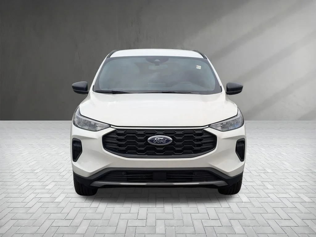 New 2026 Star White Metallic Tri-coat Ford ST-Line image 4