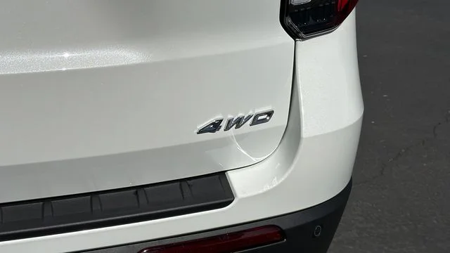 New 2026 Star White Metallic Tri-Coat Ford ST-Line image 44