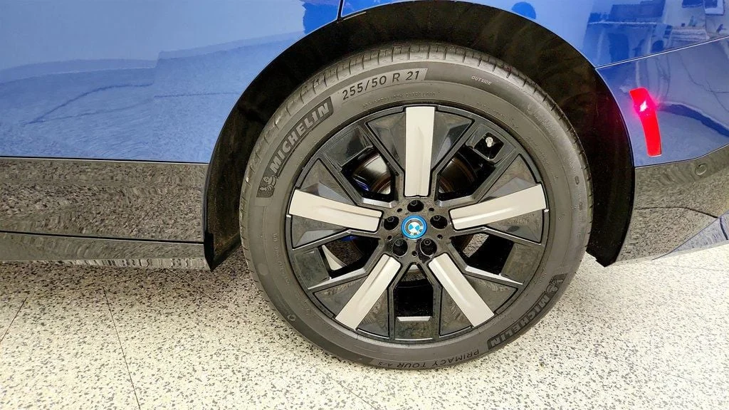Used 2025 Phytonic Blue Metallic BMW xDrive50 SAV w/ Sport Package & Driving Assist Pro image 9