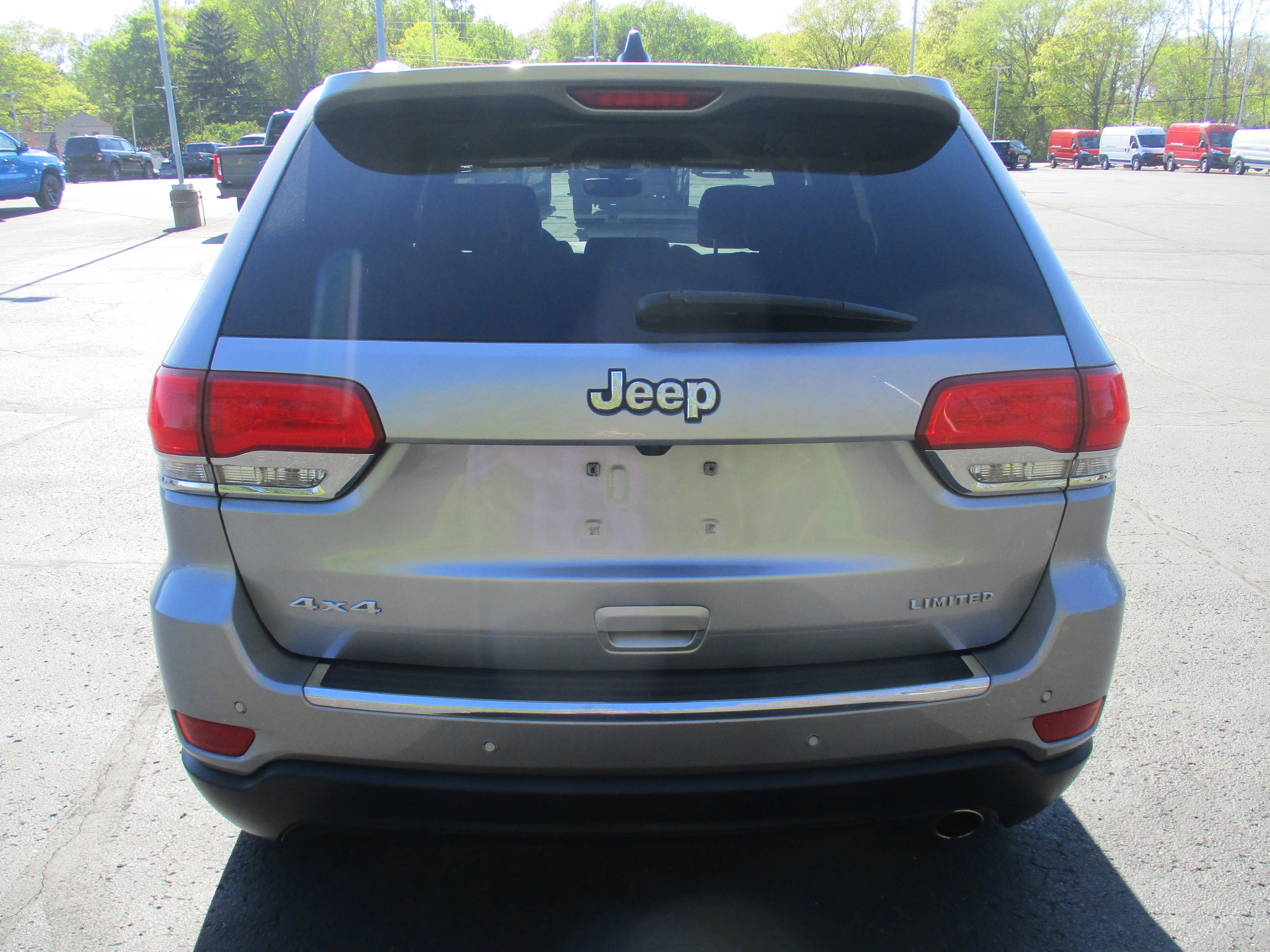 Used 2019 Billet Silver Metallic Clearcoat Jeep Limited image 56