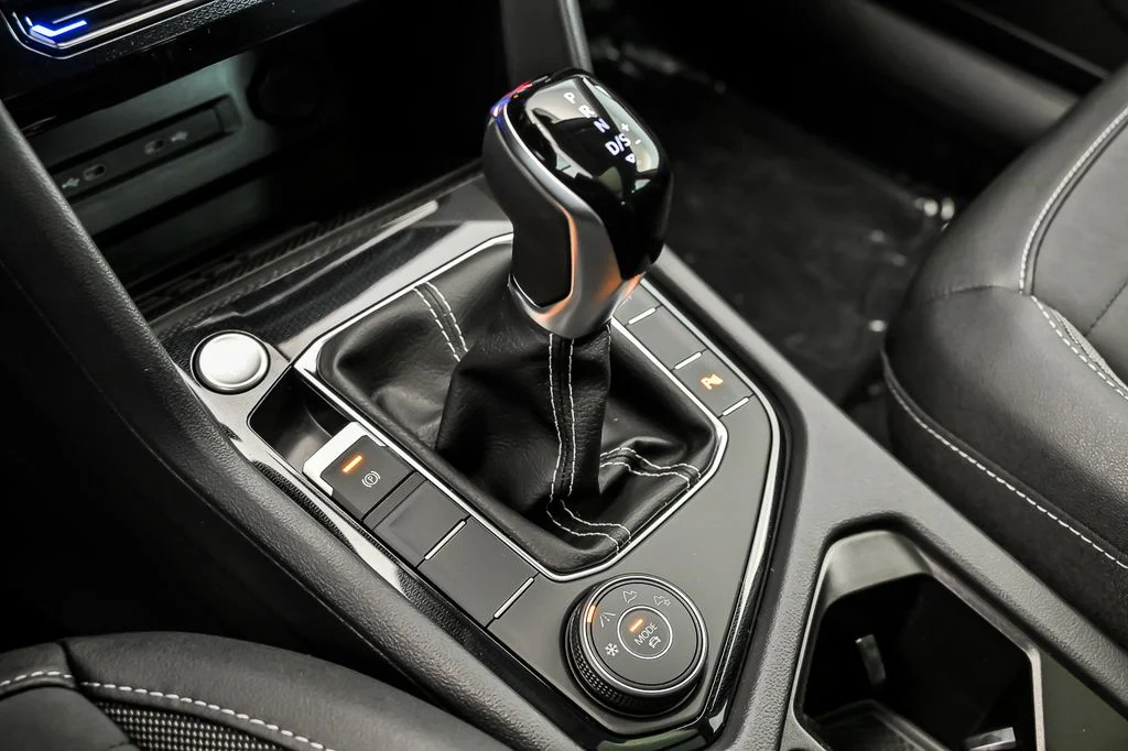 New 2026 Gray Volkswagen 1.5T SE Black image 16