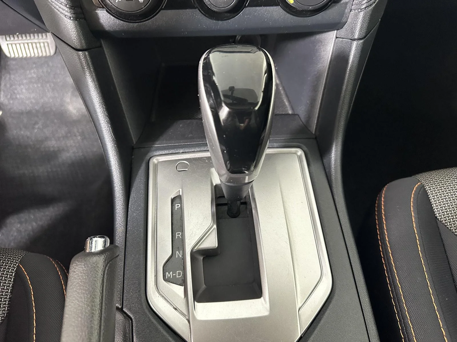 Used 2018 Ice Silver Metallic Subaru Premium image 20