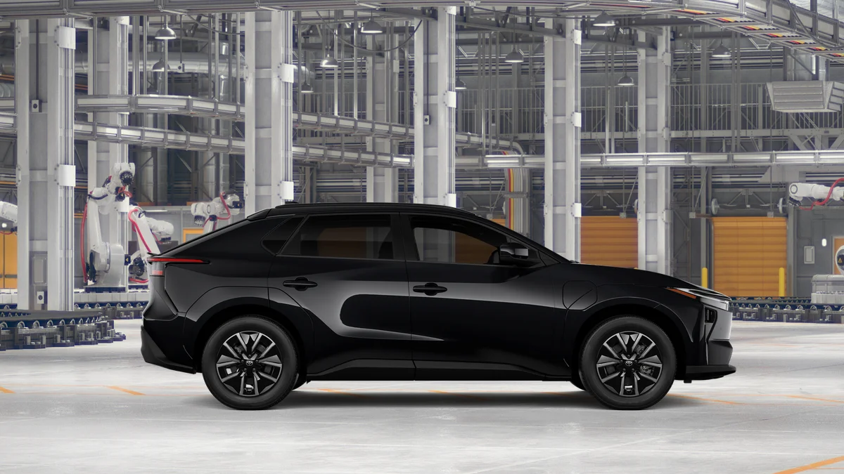 New 2027 Midnight Black Metallic Toyota XLE image 12
