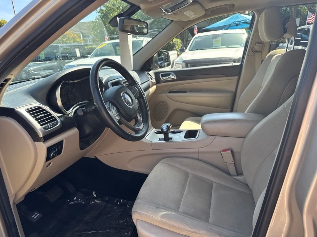Used 2014 Beige Jeep Laredo image 12