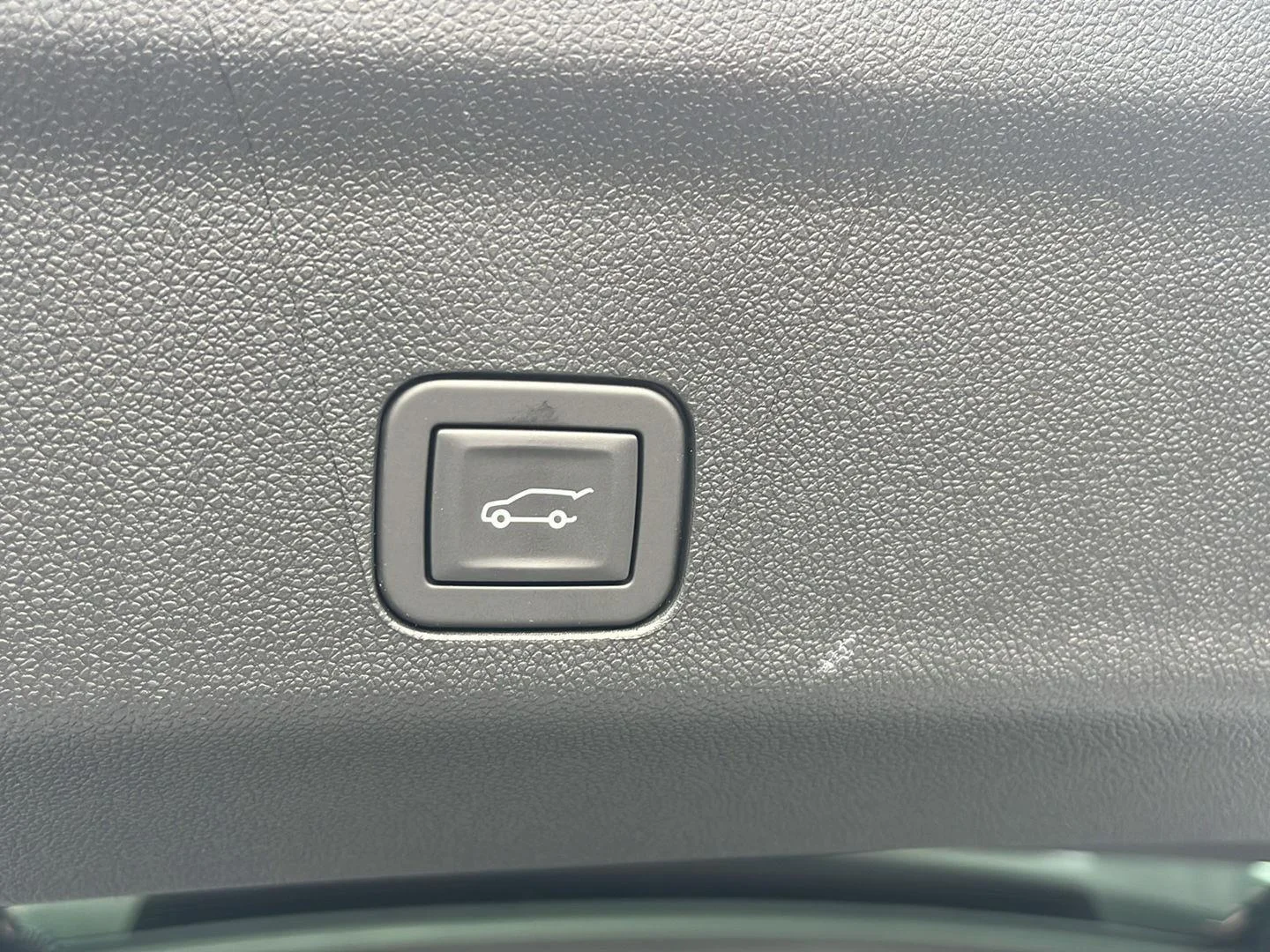 New 2026 Polar White Tricoat Chevrolet Premier image 27