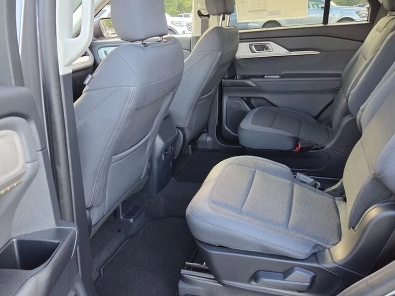 New 2026 Carbonized Gray Metallic Ford Active image 7